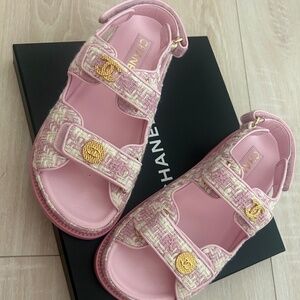 Chanel cotton tweed pink & ecru sandals
